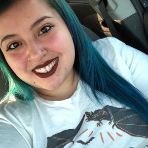 Meet your Posher, Candice